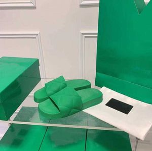 Fast f￤rggummi Handiness Badrum Slipper Summer Designer Skor Par Slippare Fashion Green Soft-Soled Sandals Antiskid utomhus med originall￥da