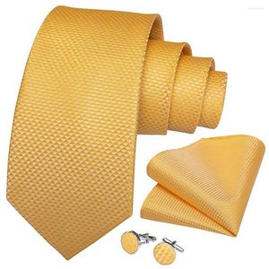 Bow Ties Mężczyźni powiązanie żółty jedwabny ślub dla ręcznego zestawu upominkowego mankietu Dibange Designer Party Business Fashion SJT-7288