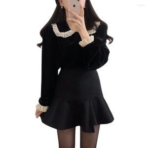 Kvinnor Blusar Top Real Cotton Polyester Regular Turn-Down Collar Women Tops Blusa Winter Korean Sweet Doll Velvet Sleeve Shirt