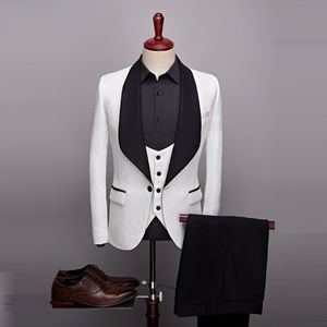白と黒のブレザーマンウェディングタキシードスーツ