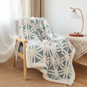 Autumn and winter blanket double-layer thickened lamb velvet blanket Christmas Shu cotton tatami snowflake