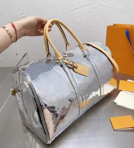 2022 Großkapazität Gepäck Reisetasche Silber geprägte Handtasche Boston Männer Frauen Reisetaschen Taschen