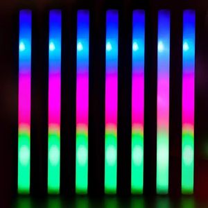 Varas De Espuma Levou Brilho venda por atacado-Decoração de festa RGB LED FOAM GLOW Sticks Iluminação em Dark Multi Color Stick para Brinquedos de Concertos para Casamento logotipo C0905