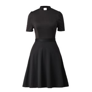黒い教会の女性の司祭ドレス半袖タブ付きラインドレスインサートカラー