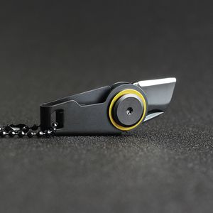 Utomhusprylar av högsta kvalitet Mini blixtlås Verktygskniv Outdoor-Survival EDC Gadget Nyckelring Hängande fickkniv