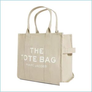 Kozmetik Çantalar Kılıflar 1/1 Jacobs çanta Avrupa Amerikan Japon ve Kore üst düzey yeni tuval çanta dükkan çantaları Dalgalanan Teslimat 2021 B DHTHB