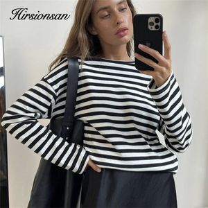 レディースTシャツHirsionsan Autumn Lengeveeve Striped Loose Tシャツ女性カジュアルヴィンテージソフトコットンベーシックティーレディースHarajuku Knitte 220906