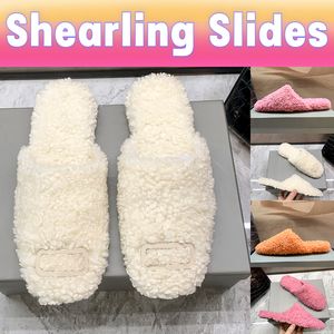 2023 Designerinnen Frauen Hausschuhe Schearling Slipper Gem￼tlich doppelt charakteristische Fell Furry Slide Sandals Schuhe wei￟rosa Luxus Frauen bequem Wolle warmer Slipper