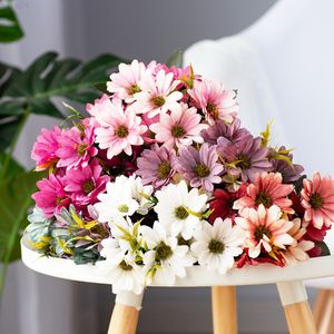 Faux blommor grönare 10 huvuden multicolor rosblomma vas för hemdekoration tillbehör falska daisy plastblommor bröllop dekoration falska blommor j220906