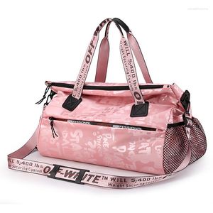 Duffel Bags Large Capacity Graffiti Yoga Sports Bag With Shoes Outdoor Leisure Travel Cabin Luggage Designer Handbag Tote For Women