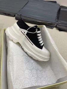 Classic Women Lady New White Black Platform Shoes Popolare CANVAS LEATHER Calzature Sneaker Suole in gomma Scarpe da ginnastica con lacci 35-40