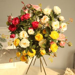 Faux Floral Greenery 5 Head Silk Camellia Rose Flowers Artificial Flowers Long Plástico Voice Casamento Estrada do casamento Leiden Fuaux Fabric Fake Flower Home Decoration J220906