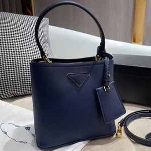 5A top Genuine Leather Drawstring Handbag Women Designer bucket bag Trendy Large Capacity Portable Female Fashion One-Shoulder Messenger tote Bags