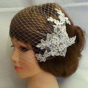 Kopfbedeckungen, elegante Hochzeitshüte und Fascinatoren in Weiß/Elfenbein für Damen, Party, Spitze, applizierte Netz-Accessoires mit Kamm