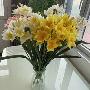Faux Floral Greenery 2Pcs Simulation Daffodils Fake Flowers Living Room Home Wedding Decoration Artificial Simulation Bouquet J220906