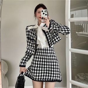 Vestido de duas peças Autumn Winter Vintage Houndstooth Suit Women Jacket Short Casel High Slim Mini Shaia Camisa Up Camisa 3 Peças Conjunto 220906