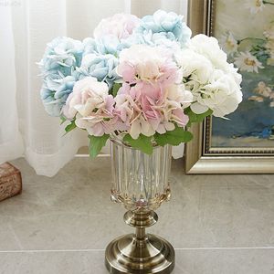 Faux Floral Greenery 5 Head Hydrangea Artificial Flowers Bouquet White Small Silk Fake Flowers Faux Flowers Blue Wedding Home Party Decoration J220906