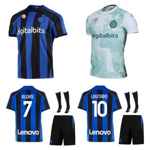 22-23 Lautaro Soccer Jersey Zestawy dla dorosłych 2022 2023 Alexis Skriniar Brozovic Milan ustawił skarpetę maillot de foot football koszulkę