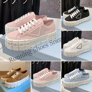 Designer Nylon Casual Shoes Wheel Sneaker Gabardine Classic Canvas Sneakers Lady Stylist Trainers Fashion Platform Solid H￶jd