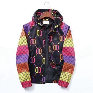 Designer mens jacket spring autumn windrunner fashion hooded sports windbreaker casual zipper jackets clothing