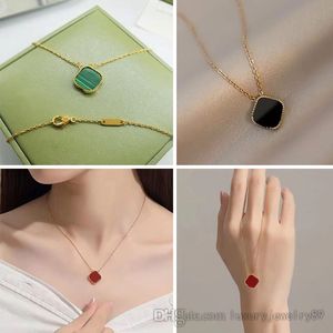 Fashion Four-Leaf Clover Clover Luksusowy naszyjnik dla damskich biżuterii dla kobiet Złoty projektanci Naszyjniki Walentynki świąteczny prezent zaręczynowy Collier de Luxe