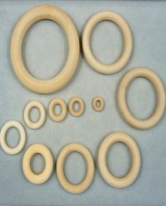 100pcslot Natural Wooden Beads Connectors Circles Rings Beads Unfinished Wo on Sale