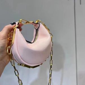 Women Fashion Fendibags الأكياس المسائية حقيبة اليد الفاخرة لسلسلة الجلود الفاخرة حقيبة كتف أسفل حقائب اليد Vibe Ava Designer Bag Graphy INS 6421 S 513