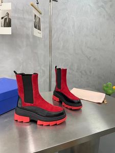 2022 the latest fashion Cheshire work boots thick soles rub high and versatile anti release elastic belts with a box of dust bag cards 35-41