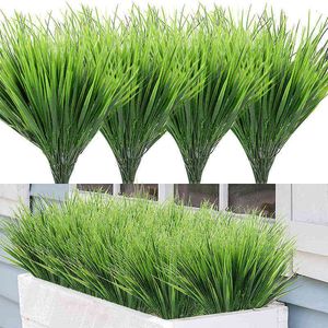 Faux Floral Greenery 12pcs Plantas artificiais Plástico Grass de trigo verde para o jardim de casas Decorações ao ar livre Casamento FALSO FLORES UV J220906