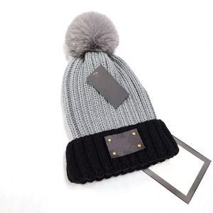 Модная роскошная шляпа дизайнер зимний мужчина женщин дизайн вязаная шляпа осенняя шерстяная шляпа Письмо Жаккард унисекс 100% кашемиро