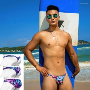 Pantaloncini da uomo 2022 sexy stretti vita bassa mezza confezione costumi da bagno anca uomo perizoma bikini slip costumi da bagno tronchi pene diverso P296S