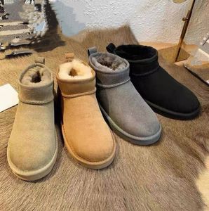 AUS U5854 Girl Women Mini Snow Boots تحافظ على دافئة الحذاء من جلد الغنم من جلد الغنم ناعمًا مريحًا أحذية دافئة مجانية هدية جميلة