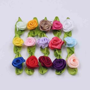 Faux kwiatowa zieleń 15 cm 50100pcs Jedwabny dziobowy Mini Rose Artificial Flower for Home Wedding Dekoracja Dekoracja świąteczna Scrapbooking DIY Crafts J220906