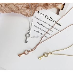 Pendant Necklaces Famous Designer Fashion Brand Women's Jewelry 2022 New Key Pendant Sexy Collarbone Necklace With Box G220908