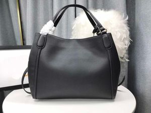 336751 Högkvalitativ Soho Tote Designer Lyx Modeväskor med hög kapacitet Damhandväskor Handväskor Väska Kvinnor Shopping Äkta läder Casual Handb