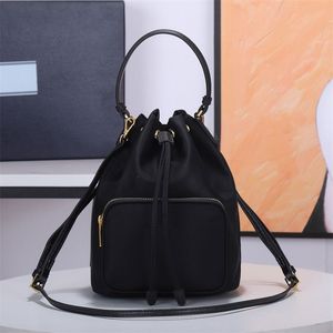 Duet Re Nylon Shoulder Bag Designer Soft Fabric Zipper Pocket Metal Hardware Bucket Bag Drawstring Closure Handbag Crossbody Purse