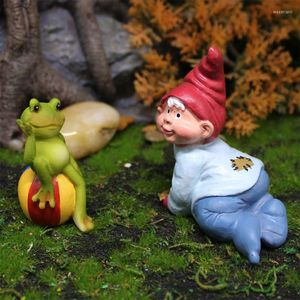 Dekorativa figurer Mini Gnome Figurin Miniatyr Frog Staty Dwarf Elf Ornament harts Hantverk för Home Garden Yard Bonsai Micro Landscape