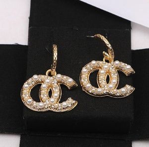 Lotti 20 stile design placcato oro 18 carati designer doppio gancio per l'orecchio geometrico donne famose strass di cristallo orecchino di perla gioielli per feste di nozze
