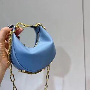 Ffendi Bags Fashion Women Handbag Hand Handbag سلسلة جلدية فاخرة حقيبة كتف الكتف الحروف السفلية