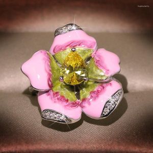Обручальные кольца Высококачественное цветочное кольцо серебряного цвета для женщин Желтая циркон каменная эмалевая эмалевая цветут элегантный палец