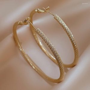 Çember küpeler altın büyük yuvarlak küpe kadınlar için moda zarif desen dokulu tel daire 2022 bayan mücevher hediyeleri