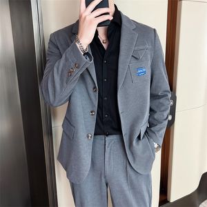 Мужские костюмы Blazers Men 2pcs Suits Set Set Jacket Pack Streetwear Мода свободная повседневная 3D -полосы костюмы брюки брюки Hip Hop Dance Clothing 220909