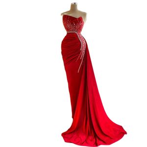 Red Prom Dresses Princess Strapless Sleeveless Bateau Appliques 3D Lace Sequins Beads Fashion Evening Dresses Golvlängd Festklänningar Plus Size Custom Made Made Made