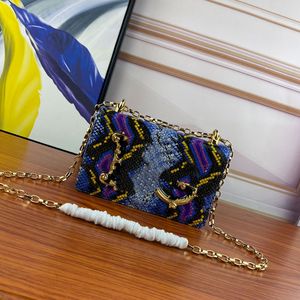 Cowhide Shoulder Bag Chain Crossbody Bags Fashion Leopard Serpentine Handbags Square Flap Clutch Purse Metal Letter Decorate Cell Phone Pocket Women Wallets