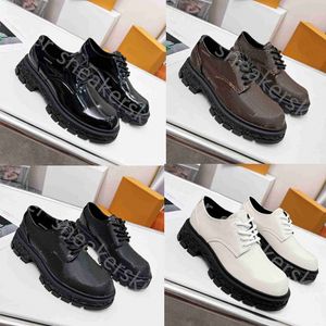 Men Ace Bee Dunks Low Designer Shoes Outdoor Platform Sneakers Chaussures Runnings Sport Women Luxurys Shoe des Chaussures TNS RCG9