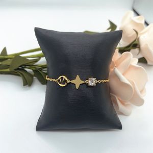 Charm NEW Hith-Quality Brass Women Designer Earrings Necklace Simple Letter Pendant Luxury Fashion Jewelry Gift