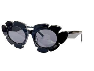新しいファッションデザインサングラス40088U特別な花の形のフレームトレンディな性格スタイルの屋外UV400保護メガネ