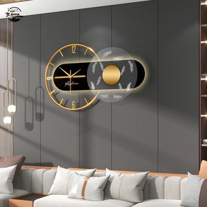 Wanduhren, 3D-Spiegel-Wanduhr mit Licht, moderne Mode, geometrische Wanduhr, geräuschlos, Metall-Hängeuhr, Digitaluhren, Wohnzimmer-Dekoration, 220909