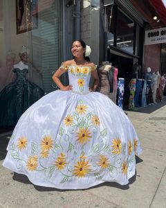 Charro haft quinceanera ubiera się od ramion vestidos de anos duży łuk koronkowy sweet urodzin suknie meksykańskie xv