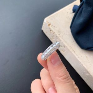 Projektanci Diamond Pierścienie popularne alfabetu Pearl Pierścienie Pierścień Diamenty Połączenie Kobiet Kobiet Kształt Mody Biżuteria Miłośnicy prezentu ślubnego